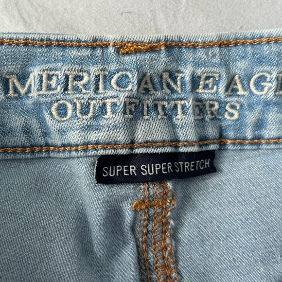 American Eagle Denim Shorts - Picture 3 of 4